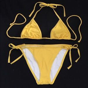 VICTORIA SECRET 🍌Yellow string bikini NWOT.  Sz S